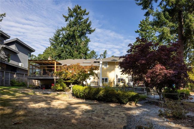 3935 Tudor Ave, House other with 4 bedrooms, 3 bathrooms and 2 parking in Saanich BC | Image 6