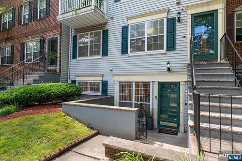 54 S Orange Ave, Newark, NJ, 07103-3083 | Card Image
