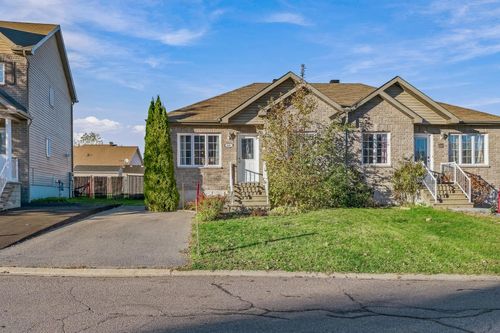 431 Rue Du Grand-Ruisseau, Gatineau, QC, J8R0E6 | Card Image