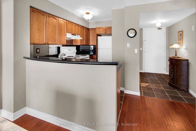 1135 - 109 Front St E, Condo with 2 bedrooms, 2 bathrooms and null parking in Toronto ON | Image 31