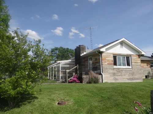 260 Lyons Ln, Heltonville, IN, 47436-8530 | Card Image