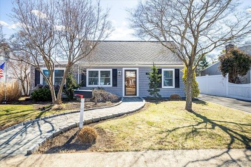 72 Cleveland Ave, Massapequa, NY, 11758-4531 | Card Image