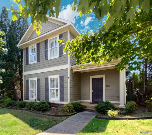 1110 Pegasus Dr Nw, Huntsville, AL, 35806-5009 | Card Image