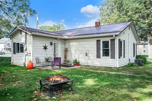 2502 Oriole Ln, Warsaw, IN, 46580-3840 | Card Image