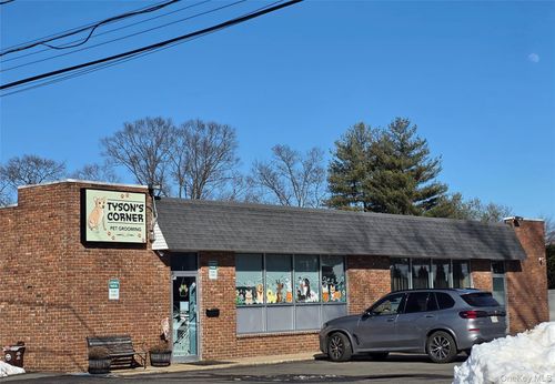 3 Ivy Rd, Kings Park, NY, 11754-3418 | Card Image