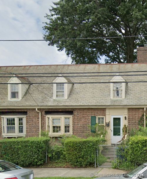 419 Iranistan Ave, Bridgeport, CT, 06604-5842 | Card Image