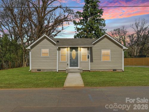 3900 Plainview Rd, Charlotte, NC, 28208-2951 | Card Image