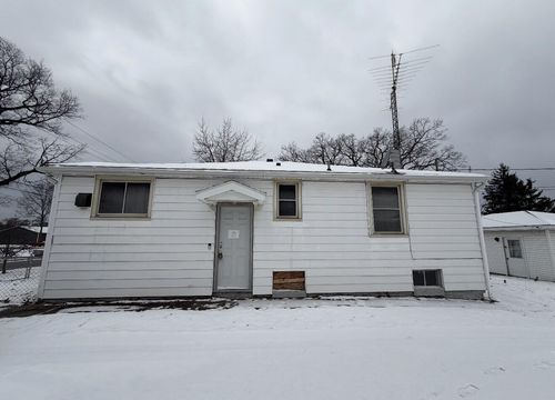 303 E Lake St, Knox, IN, 46534 | Card Image