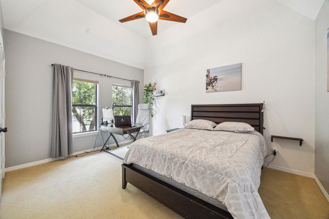 1015 W 41 St St, House other with 5 bedrooms, 4 bathrooms and 2 parking in Houston TX | Image 19