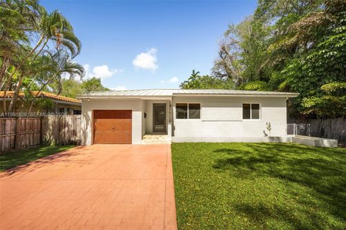 2431 Overbrook St, Coconut Grove, FL, 33133-3187 | Card Image
