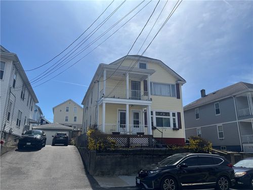 40 Butler Ave, Central Falls, RI, 02863-1903 | Card Image