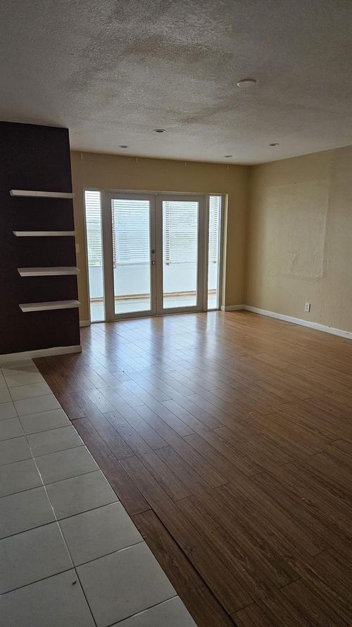 apt-f411-4042 Nw 19th St, Lauderhill, FL, 33313-7065 | Card Image