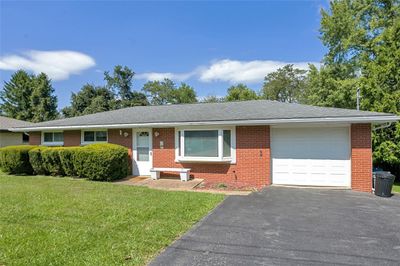 50 Park Drive, House other with 3 bedrooms, 1 bathrooms and 1 parking in Delmont PA | Image 3