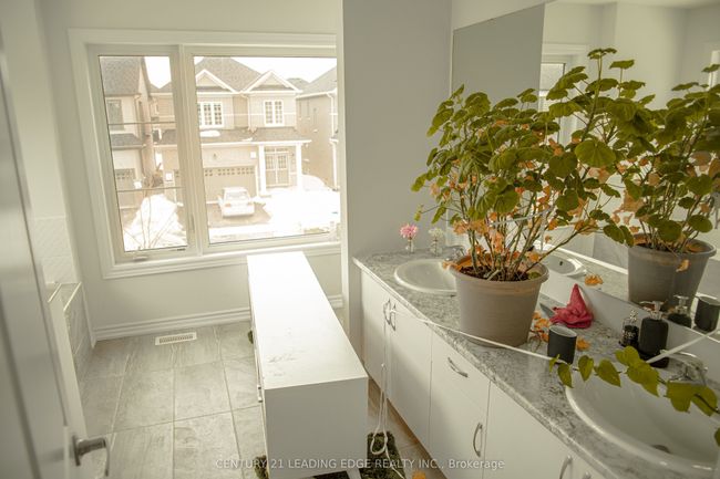 2 Ludlow Dr, House other with 5 bedrooms, 4 bathrooms and 2 parking in Barrie ON | Image 20