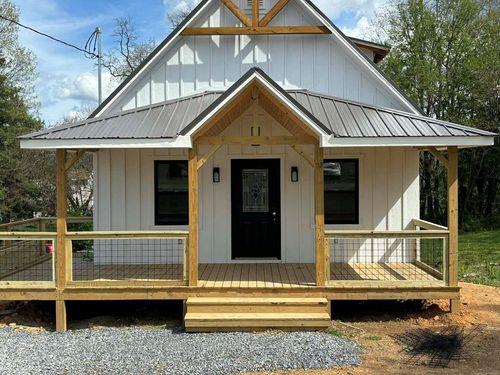 410 Look Ave, Marion, VA, 24354-1616 | Card Image