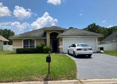 2875 Spoonbill Trail, House other with 3 bedrooms, 2 bathrooms and null parking in Orange Park FL | Image 1