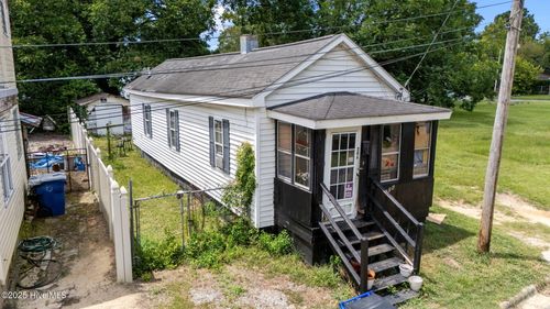 306 Short St, Kinston, NC, 28501-5245 | Card Image