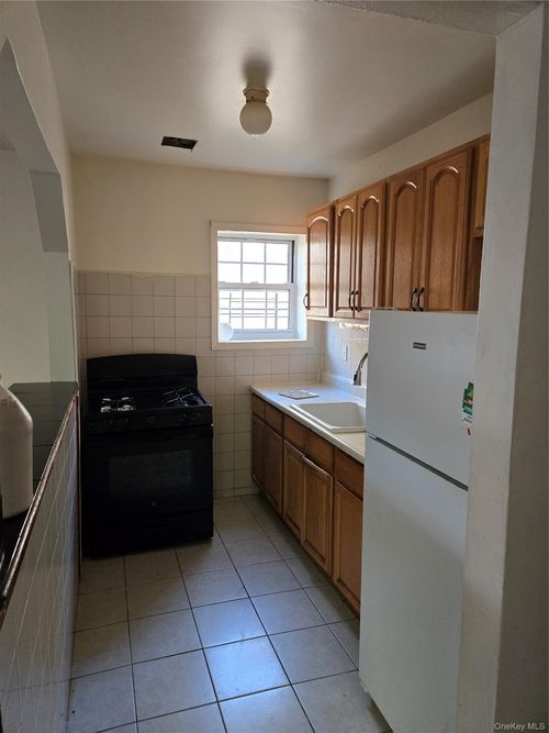 2-1153 Commonwealth Avenue, New York, NY, 10472 | Card Image