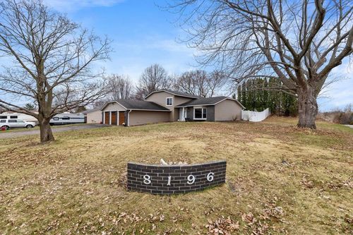 8196 Custer Trl, Inver Grove Heights, MN, 55076-3377 | Card Image