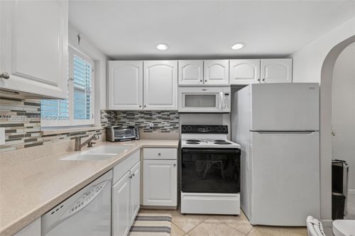apt-207c-6650 Royal Palm Blvd, Margate, FL, 33063-2182 | Card Image
