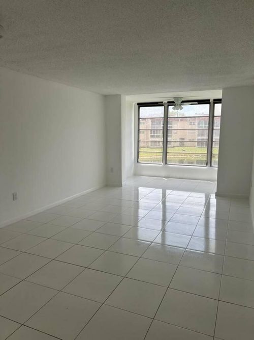 208-2881 N Pine Island Road, Sunrise, FL, 33322 | Card Image
