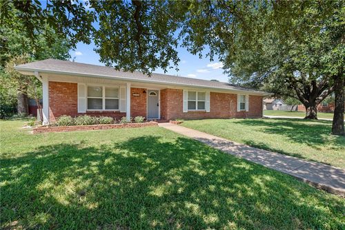 1205 Goode Dr, College Station, TX, 77840-3032 | Card Image