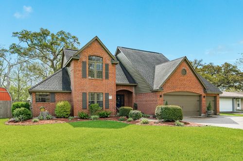 100 Van Winkle St, Lake Jackson, TX, 77566-3129 | Card Image