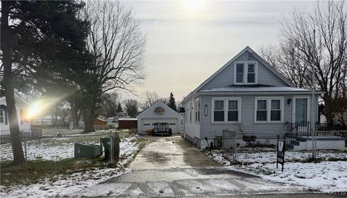 4227 Fairview Pkwy, Buffalo, NY, 14219-2540 | Card Image