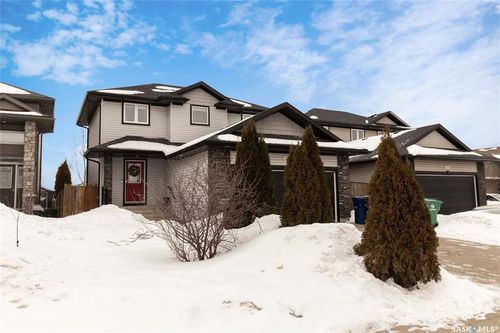 227 Macinnes St, Saskatoon, SK, S7T0L6 | Card Image