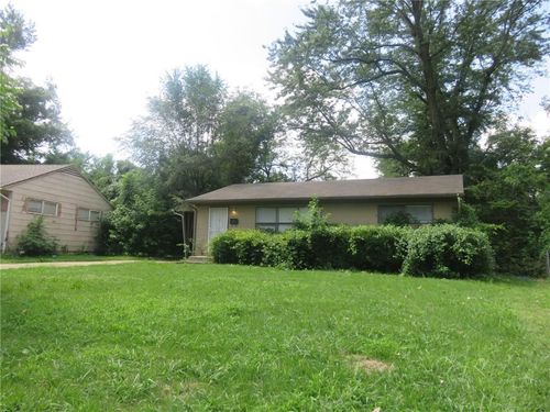 6607 E 110th Ter, Kansas City, MO, 64134-2766 | Card Image
