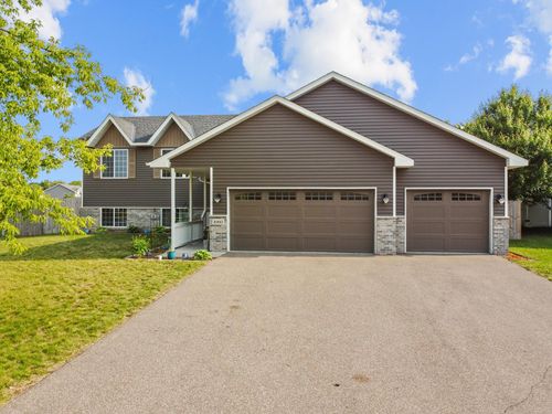 1060 Fillmore Cir Ne, East Bethel, MN, 55005-9241 | Card Image