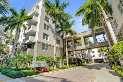 202-2421 Ne 65th St, Fort Lauderdale, FL, 33308-1557 | Card Image