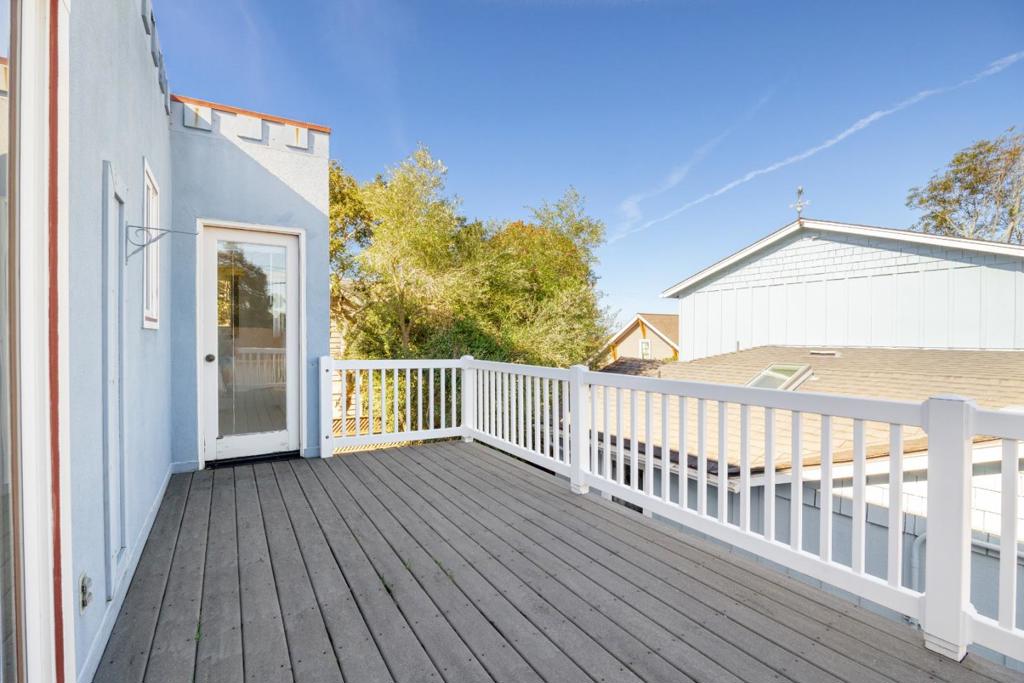 Residential in Pacific Grove 3
