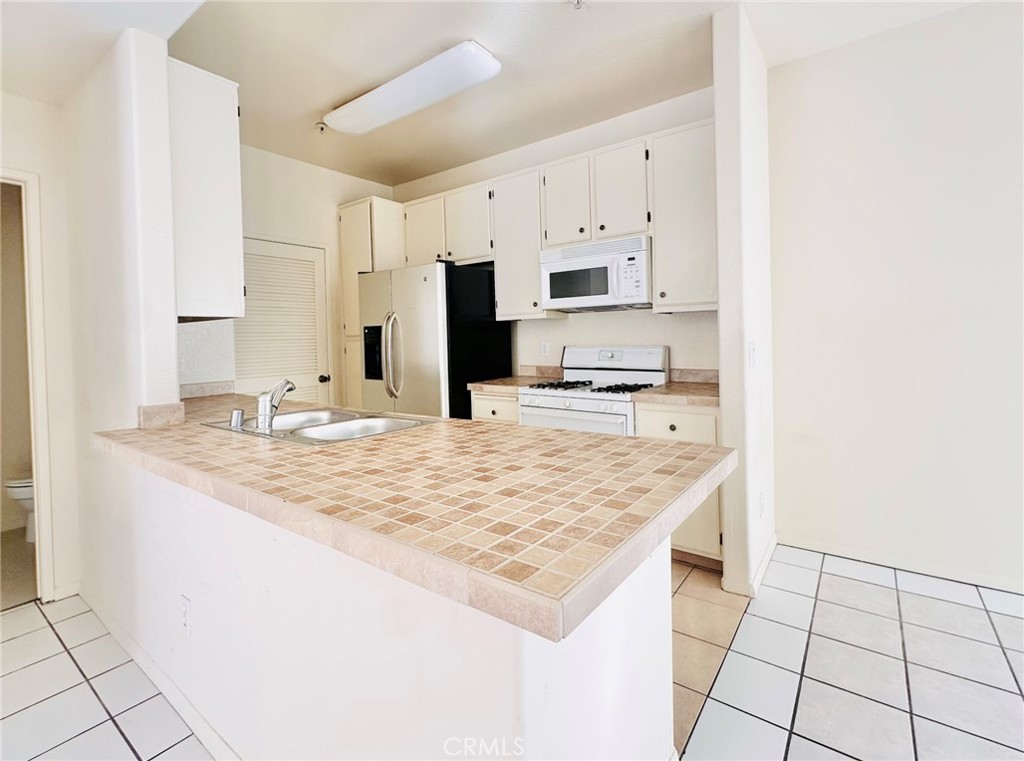 Residential Lease in Chino Hills 5