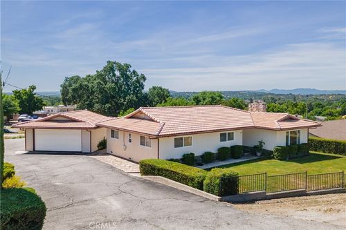 726 N Trigo Ln, Paso Robles, CA, 93446-2312 | Card Image