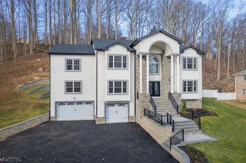 79 Park Pl, Watchung, NJ, 07069-5936 | Card Image