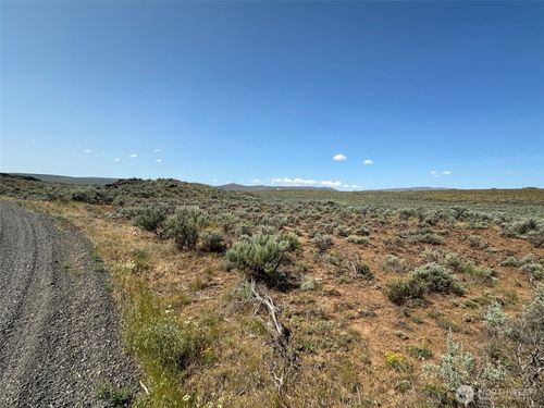 5202 Texas Ave Se, Washington, DC, 20019 | Card Image