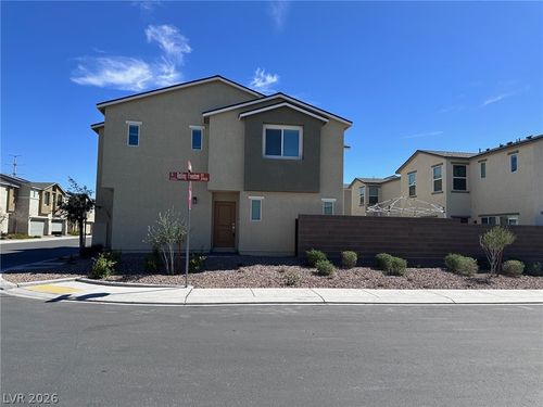 5637 Thunder Blue Ave, Las Vegas, NV, 89122-3716 | Card Image