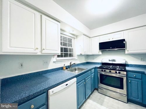 43-3005 Creekside Ct, Warrington, PA, 18976-2439 | Card Image