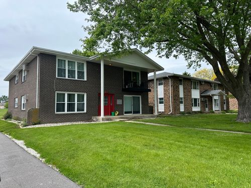 375 Lynn Dr, Manteno, IL, 60950-1348 | Card Image
