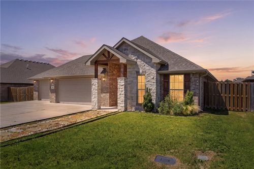 520 Arkansas Black, Bentonville, AR, 72712-3348 | Card Image