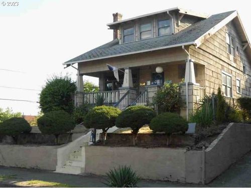 5272 Ne 20th Ave, Portland, OR, 97211-5635 | Card Image