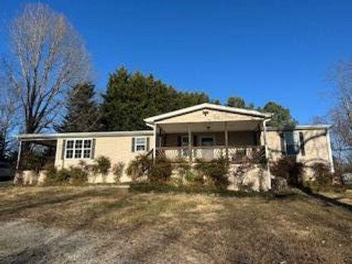 708 Mountain Meadow Dr, Vinton, VA, 24179-4939 | Card Image