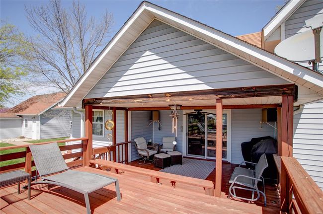 708 N Giddings Ave, House other with 3 bedrooms, 2 bathrooms and 2 parking in Jerseyville IL | Image 58