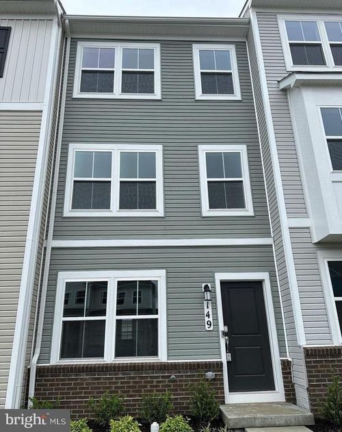 149 Swan Field Ave, RANSON, WV, 25438-4611 | Card Image