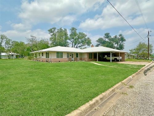 419 N Knox Ave, Giddings, TX, 78942-2107 | Card Image