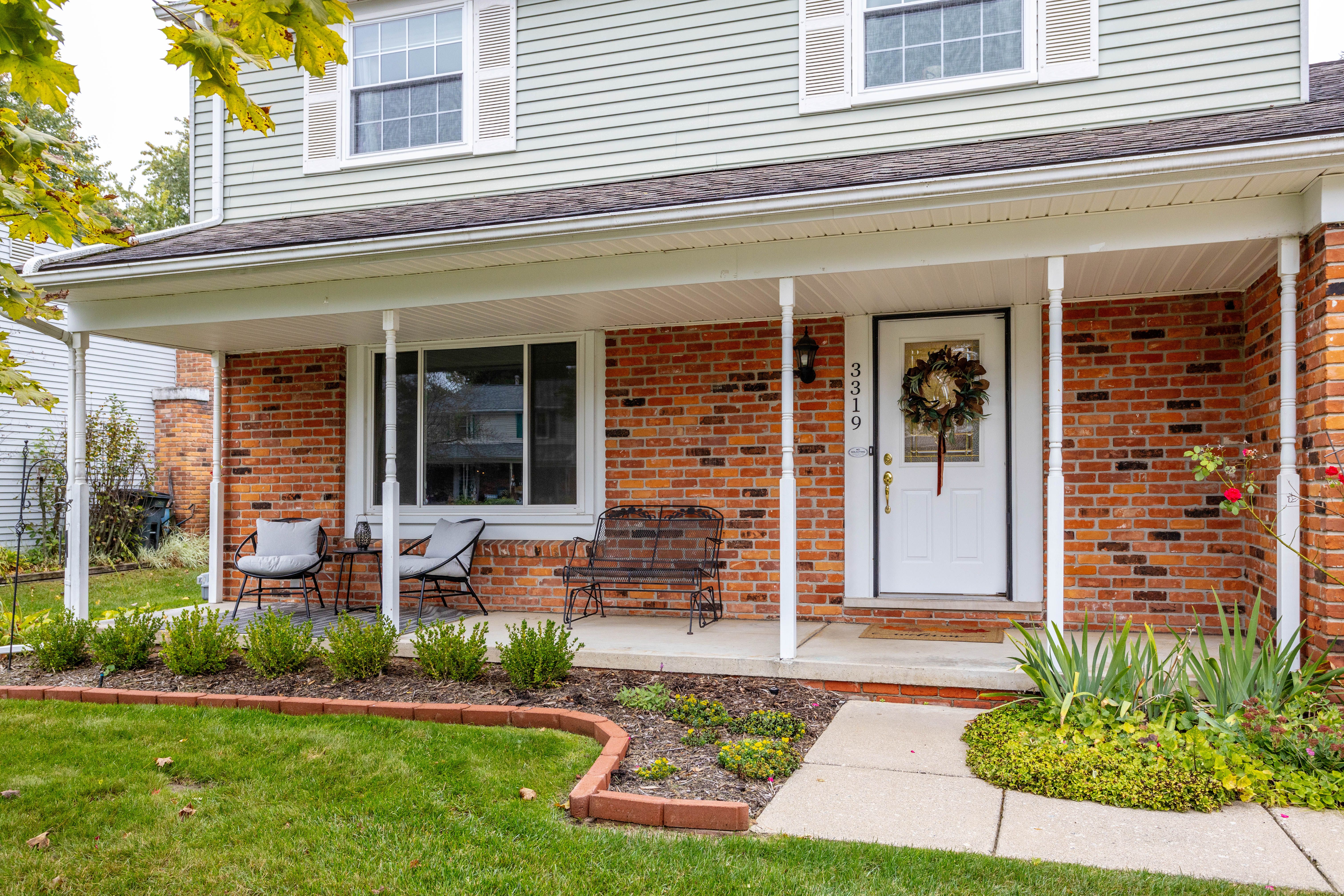 Regency Dr, Lake Orion, MI 48359