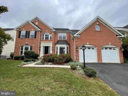 8776 Lords View Loop, GAINESVILLE, VA, 20155-5805 | Card Image