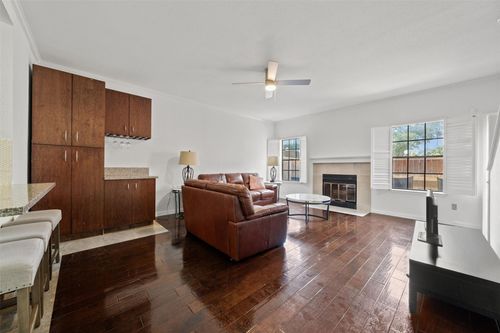 apt-1402-9850 Pagewood Ln, Houston, TX, 77042-5538 | Card Image