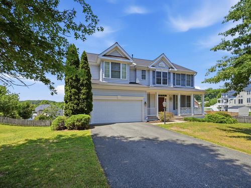 3311 Mccorkle Ct, Triangle, VA, 22172-2327 | Card Image